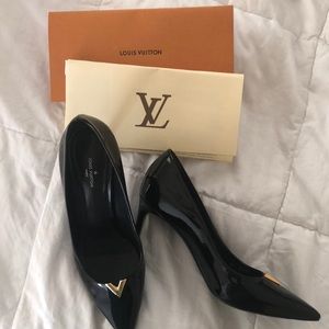 Louis Vuitton Black Leather Heartbreaker Pointed Toe Pumps Size 41 Louis  Vuitton